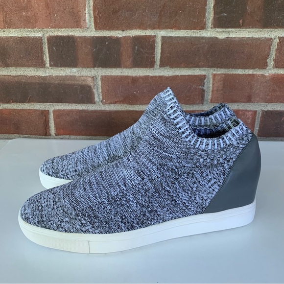 Steve Madden Women's Sly Slip On Sneaker Grey/Multi Fabric Size US 11 M MINT - Picture 7 of 9